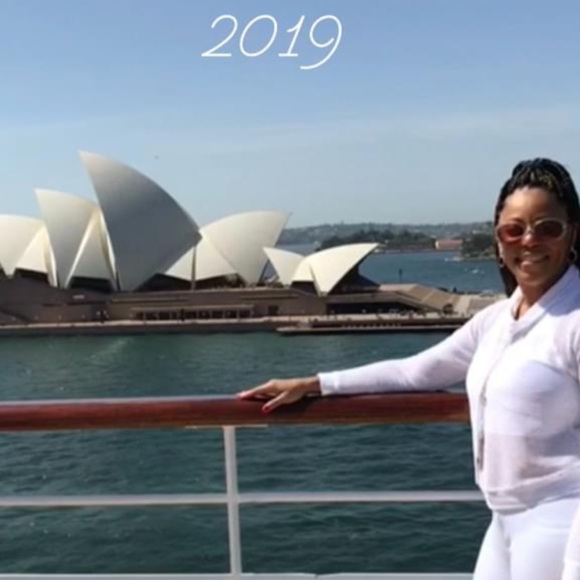 Meet your Posher, Stephanie - Picture 6 of 6